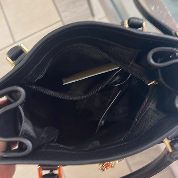 Michael Kors Hamilton Small Satchel Shoulder Crossbody Bag 
Black Multi
NWT - Picture 8 of 16